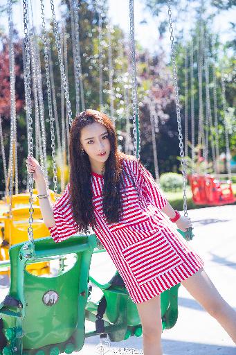 新妻こよみのあらすじ歌词