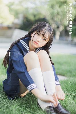 荫蒂被三个男人添